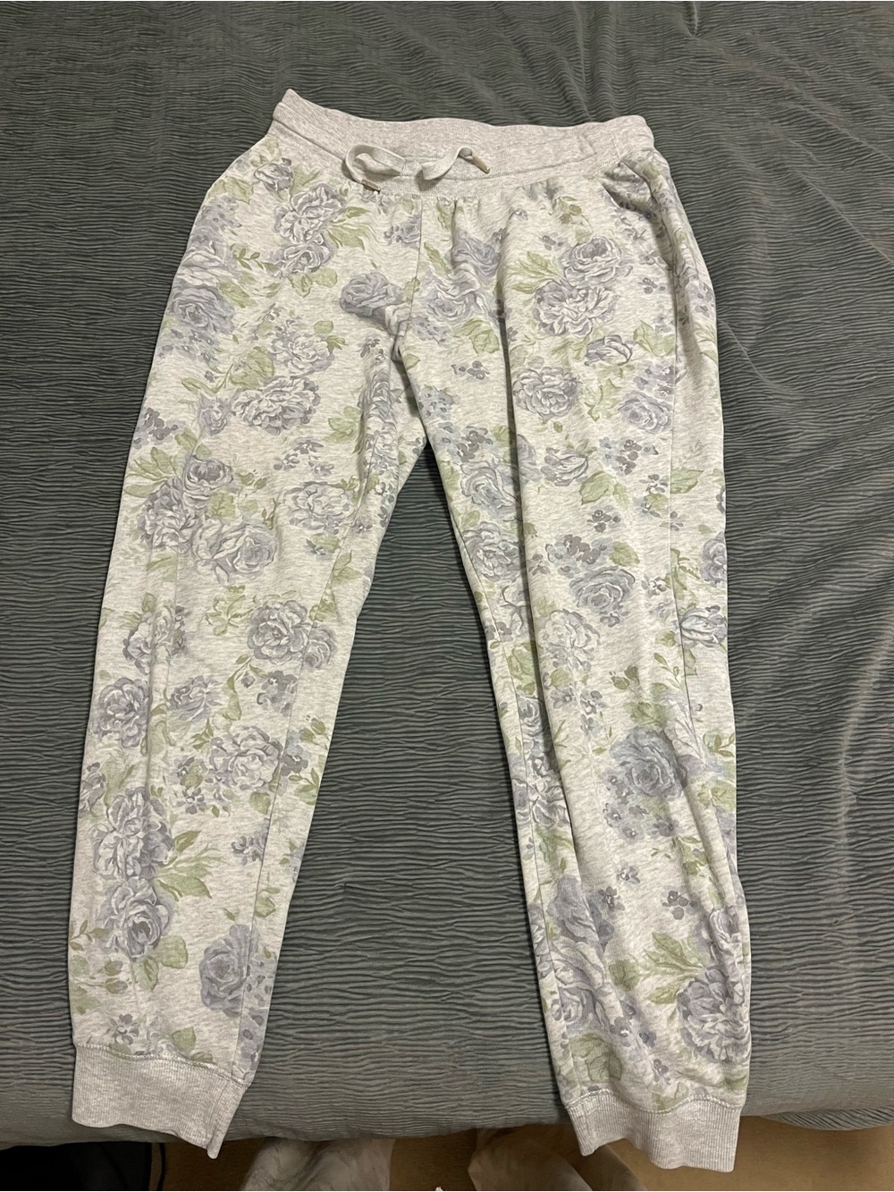 Old Navy Gray Floral Jogger Sweatpants with Green Leaf Print